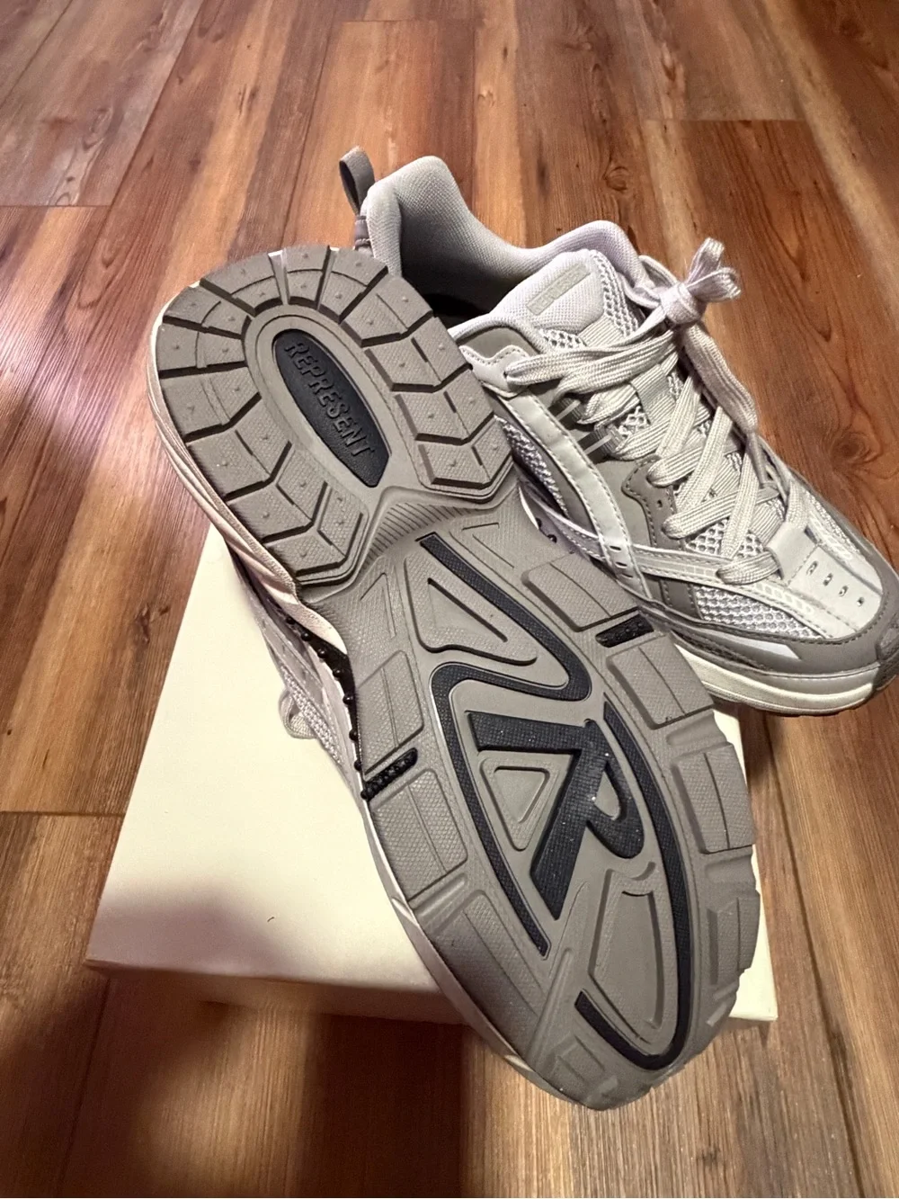 Chunky Light Gray Mesh Sneakers Represent Clo Storm Runners 9.5 men NEW